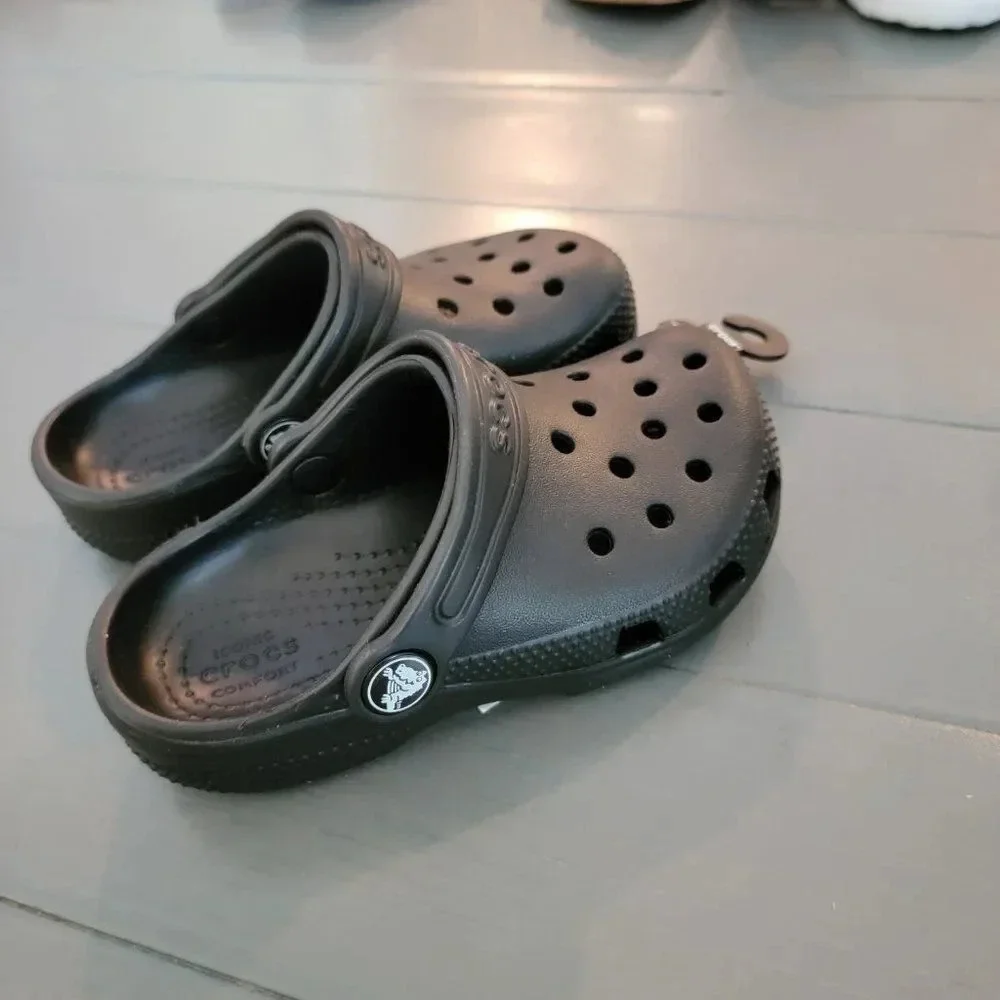Crocs Kids Black Classic Pull On Back Straps Clog Size C9